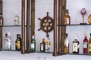 Naiades Marina Hotel