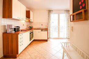 Apartments Alexandrinenstrasse