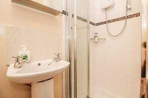 Harris Guesthouse