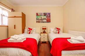 Harris Guesthouse