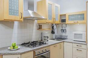 GM Apartment Smolenskaya 10