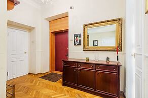 GM Apartment New Arbat 31-12