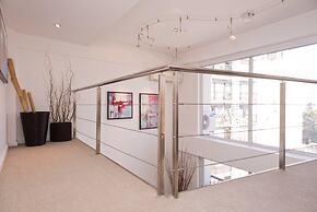 Billinghurst 2 by Be Local Argentina