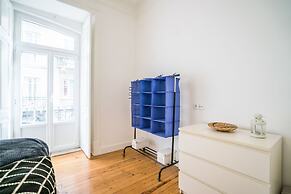 Estrela Neoclassical Apt River View