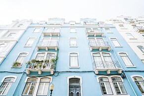 Estrela Neoclassical Apt River View