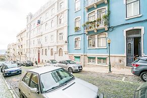 Estrela Neoclassical Apt River View
