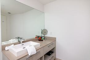 Private Ocean Condos - Hyde Beach Resort