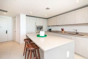 Private Ocean Condos - Hyde Beach Resort