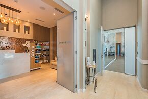 Private Ocean Condos - Hyde Beach Resort