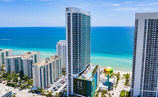 Private Ocean Condos - Hyde Beach Resort