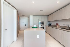 Private Ocean Condos - Hyde Beach Resort