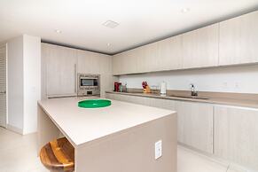 Private Ocean Condos - Hyde Beach Resort