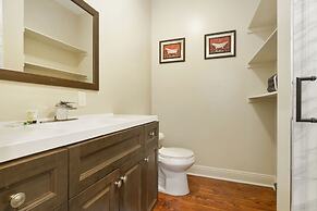 4 Bedroom 5 beds - 2030