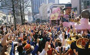 4 Bedroom 5 beds - 2030