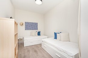 Private Luxury Condos at Costa Hollywood