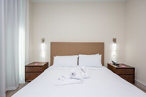 Private Luxury Condos at Costa Hollywood