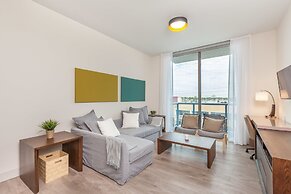 Private Luxury Condos at Costa Hollywood