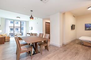 Private Luxury Condos at Costa Hollywood