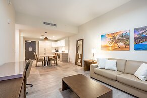 Private Luxury Condos at Costa Hollywood