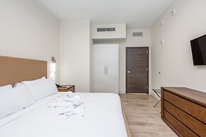 Private Luxury Condos at Costa Hollywood