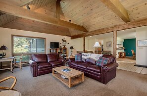 Adams Vacation At Windcliff 2 Bedroom Home by RedAwning