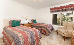 Adams Vacation At Windcliff 2 Bedroom Home by RedAwning