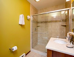 Kintzle Family Vacation At Windcliff 4 Bedroom Home by RedAwning