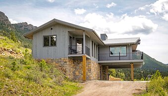 Kintzle Family Vacation At Windcliff 4 Bedroom Home by RedAwning