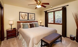 Kintzle Family Vacation At Windcliff 4 Bedroom Home by RedAwning