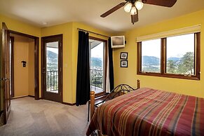 Kintzle Family Vacation At Windcliff 4 Bedroom Home by RedAwning