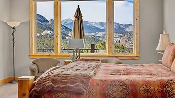 Garlands' Alpine Lodge Luxury Vacation At Windcliff 3 Bedroom Home by 