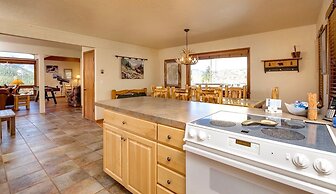 Tranquil Luxury Vacation At Windcliff 3 Bedroom Home by RedAwning