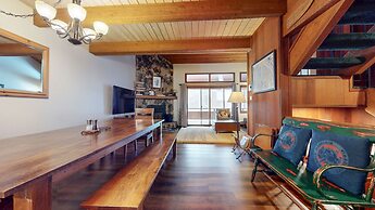 Winterset 12 Centrally Located, Cozy, Washer Dryer by RedAwning