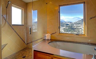 Mapes Luxury Vacation At Windcliff 5 Bedroom Home by RedAwning