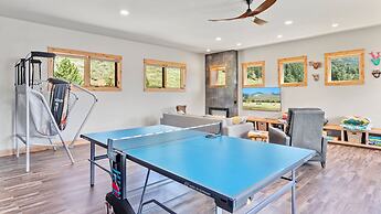 Mapes Luxury Vacation At Windcliff 5 Bedroom Home by RedAwning