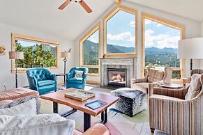 Mapes Luxury Vacation At Windcliff 5 Bedroom Home by RedAwning