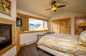 Mapes Luxury Vacation At Windcliff 5 Bedroom Home by RedAwning