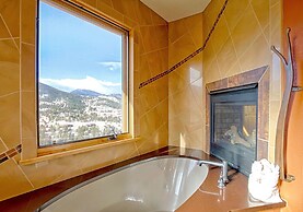 Mapes Luxury Vacation At Windcliff 5 Bedroom Home by RedAwning