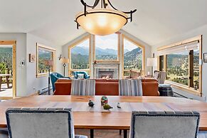 Mapes Luxury Vacation At Windcliff 5 Bedroom Home by RedAwning