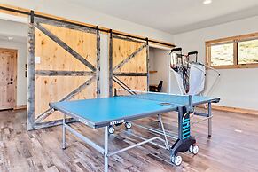 Mapes Luxury Vacation At Windcliff 5 Bedroom Home by RedAwning