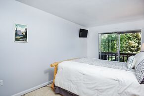 Timber Ridge Unit 2e 1 Bedroom Condo by RedAwning