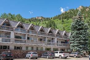 Timber Ridge Unit 2e 1 Bedroom Condo by RedAwning