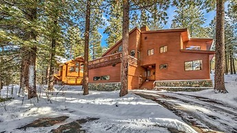 Your Roomy Northstar Retreat Awaits by RedAwning Save 10% on 3 Nights,