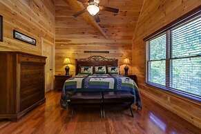 Grand View Lodge - 10 Bedrooms, 10 Baths, Sleeps 44 Home by RedAwning