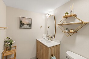 418 Linkside Drive 4 Bedroom Home by RedAwning