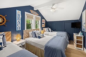 418 Linkside Drive 4 Bedroom Home by RedAwning