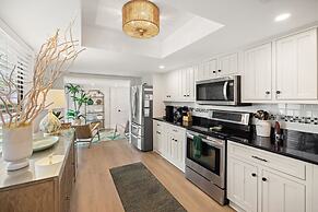 418 Linkside Drive 4 Bedroom Home by RedAwning