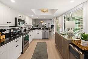 418 Linkside Drive 4 Bedroom Home by RedAwning