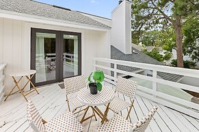 418 Linkside Drive 4 Bedroom Home by RedAwning