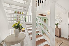 418 Linkside Drive 4 Bedroom Home by RedAwning